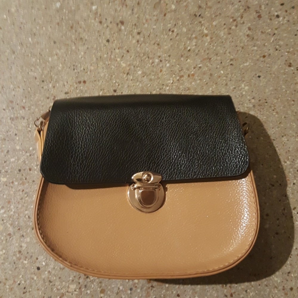 Small cross-body purse